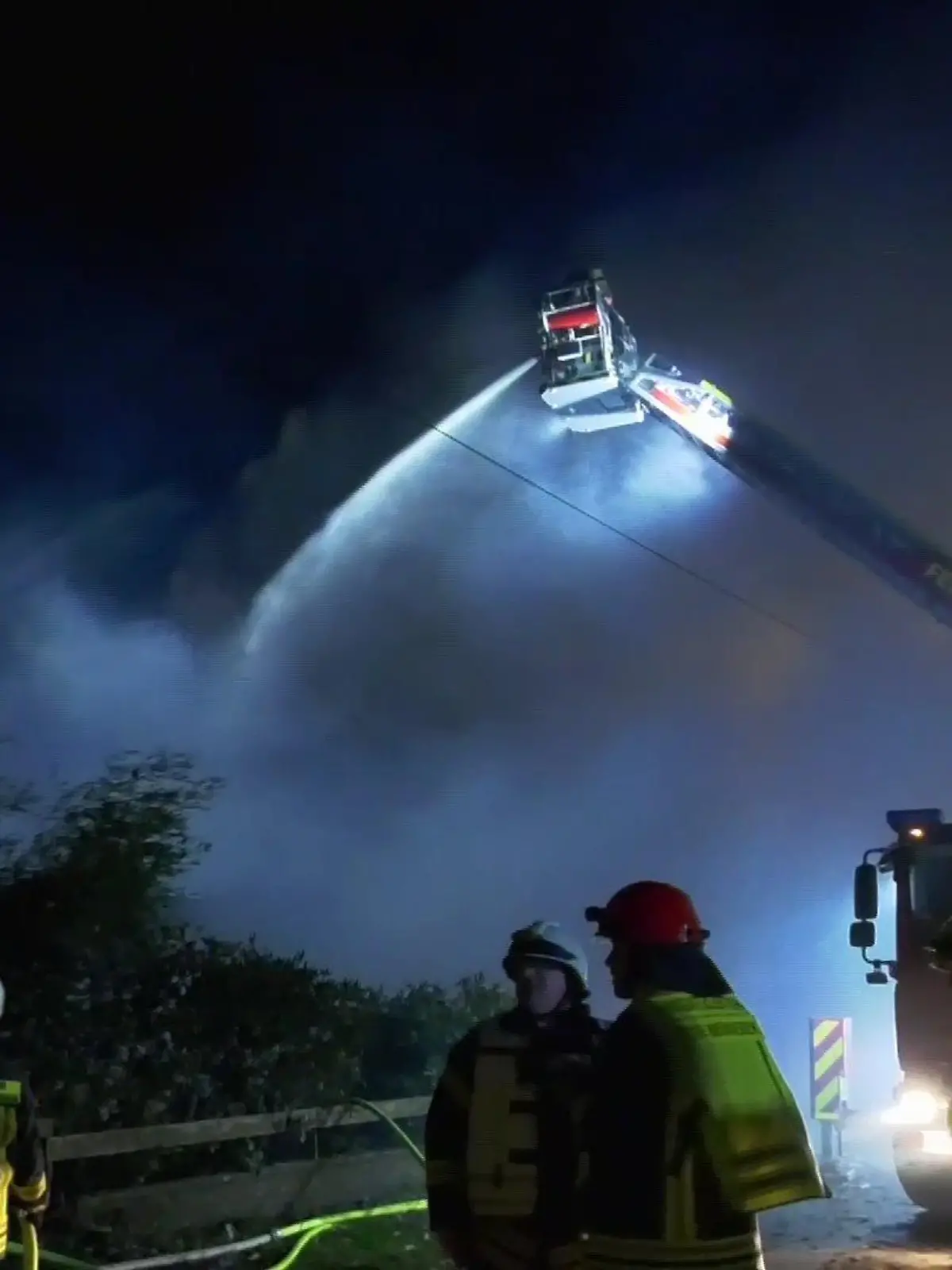 Vom Wohnhaus bleiben nach dem Brand nur Trümmer übrig.
