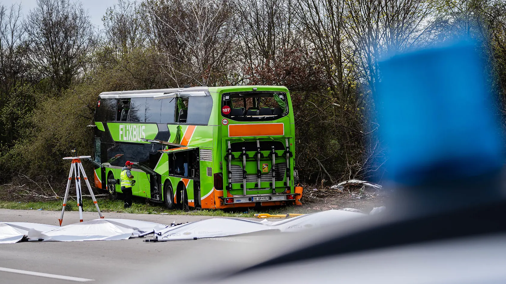 FlixbusUnfall auf A9 Arzt spricht bei RTL Ich behandele die Opfer des BusDramas