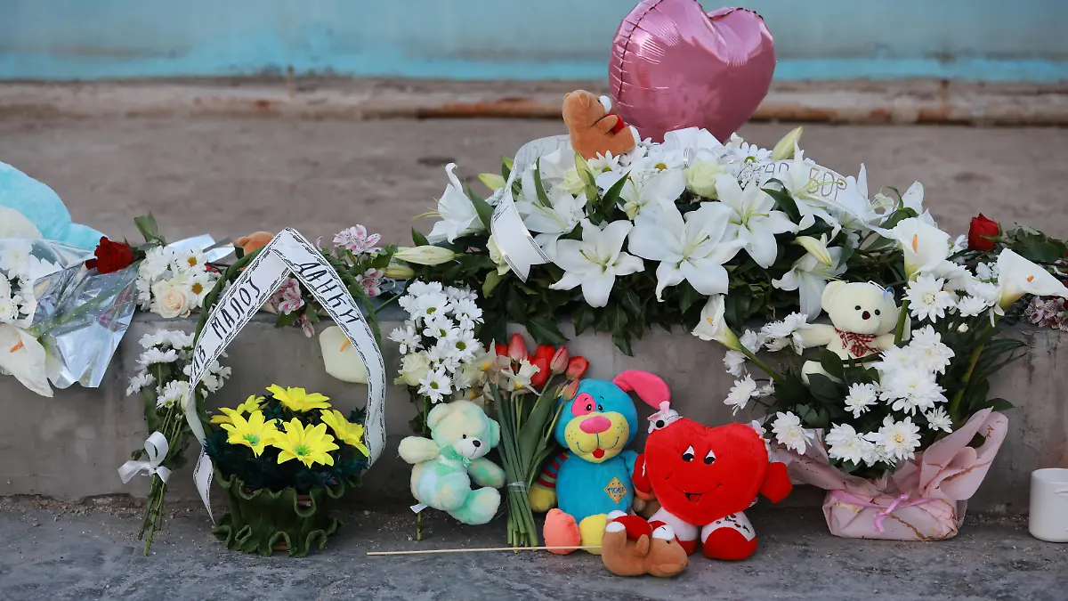 Bor: Citizens with sadness light candles for the murdered little girl Danka In the city center of Bor, grieving residents light candles and bring flowers for the tragically killed little girl Danka. A two-year-old girl who disappeared in eastern Serbia last week was killed and two suspects have been arrested. Danka Ilic went missing on March 26 in the eastern city of Bor, prompting Serbian authorities to use for the first time its version of an Amber alert system for child abduction emergencies, to send text messages nationwide about the incident, in Bor, Serbia, on April 4, 2024. DavorxJavorovic/PIXSELL