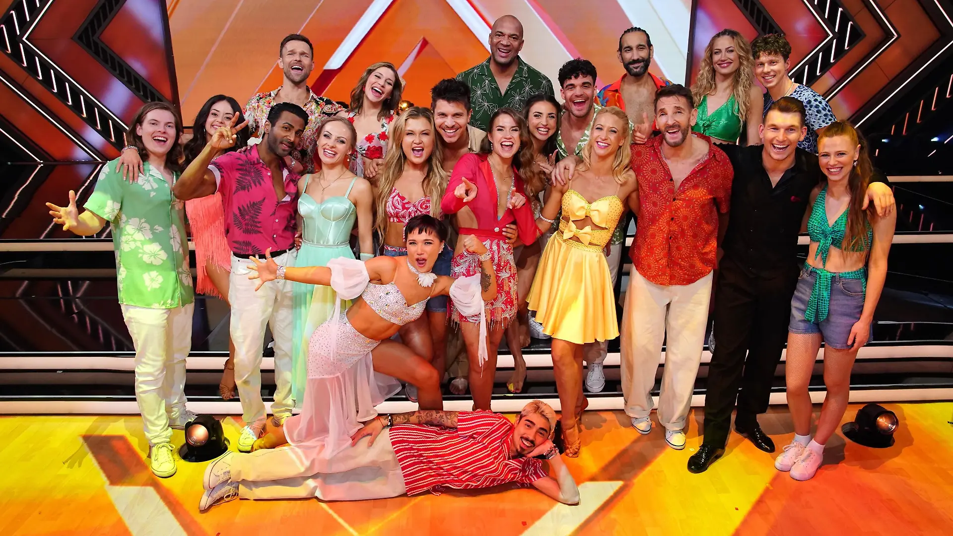 „Let’s Dance“-Suchbild: Hier ist doch ein Tanz-Star zu viel ...