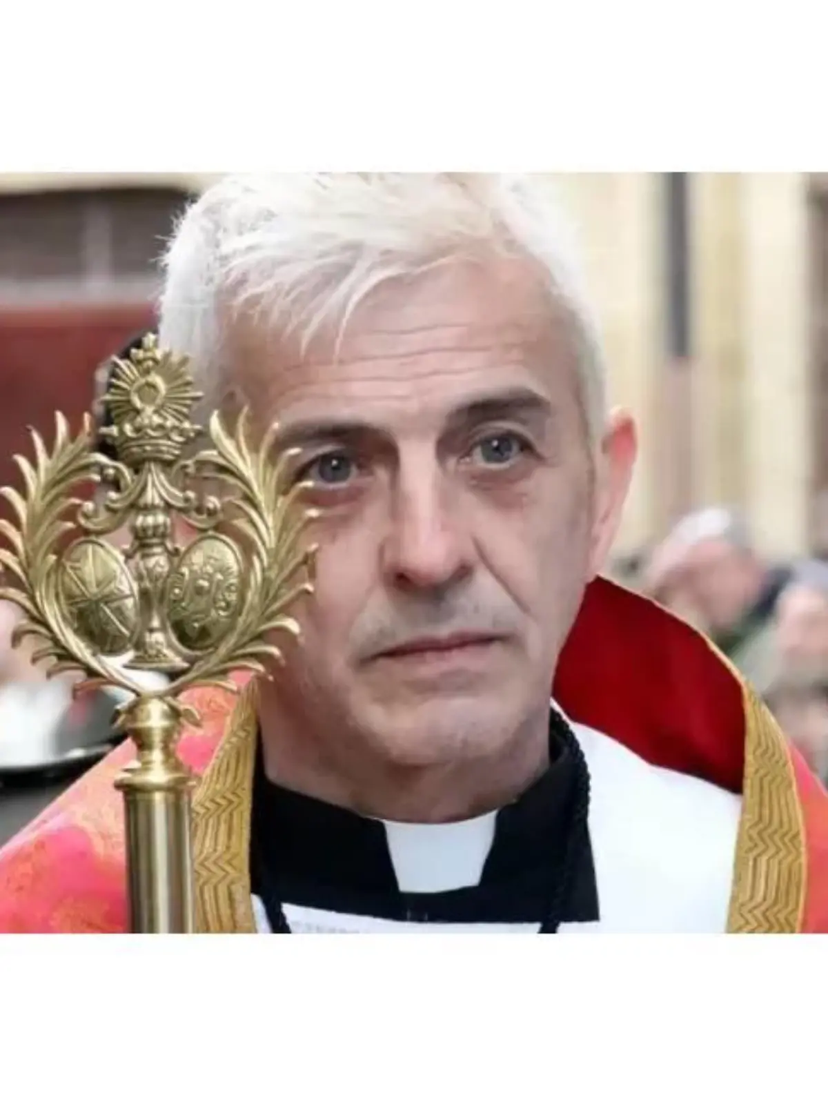 Priester Javier Sánchez überlebt das Unglück während der Messe nicht.