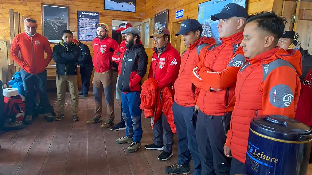 Rettungskräfte in Ecuador