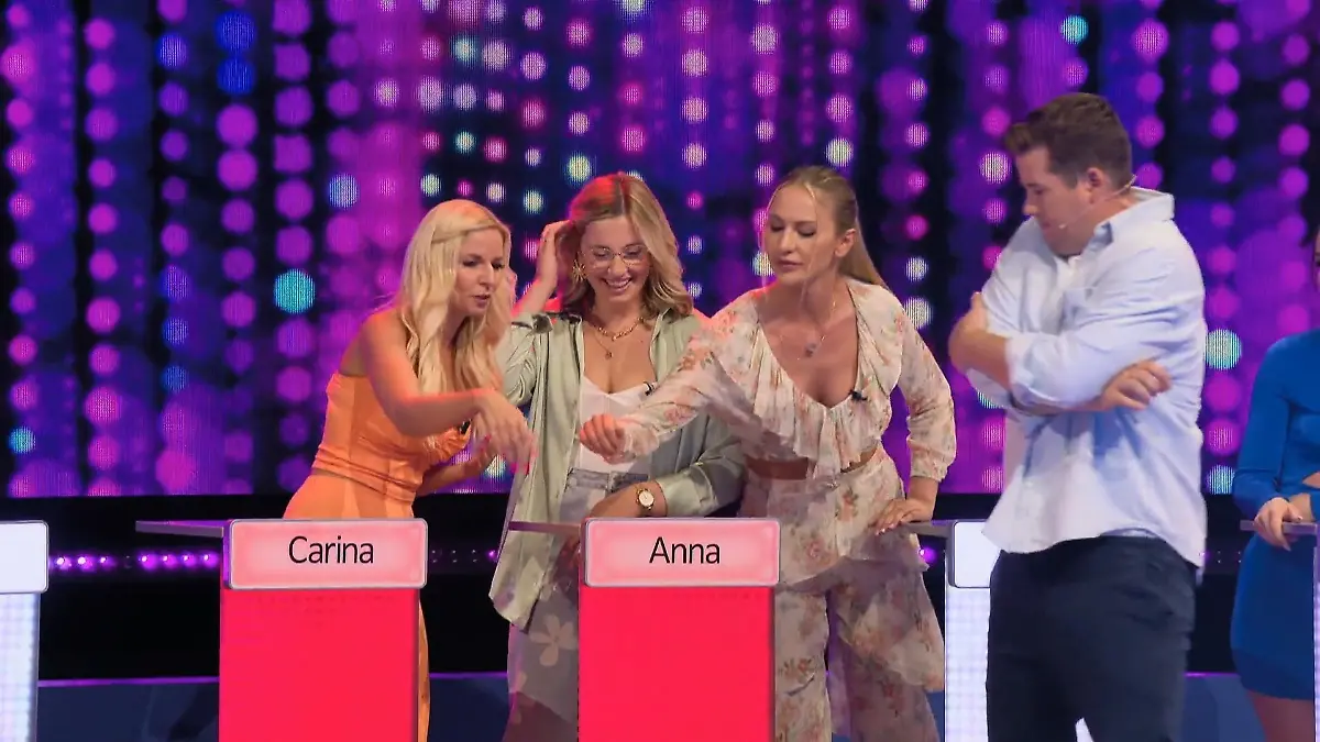 Spinnen-Alarm bei Take Me Out! Chris Tall muss von Single-Lady "gerettet" werden