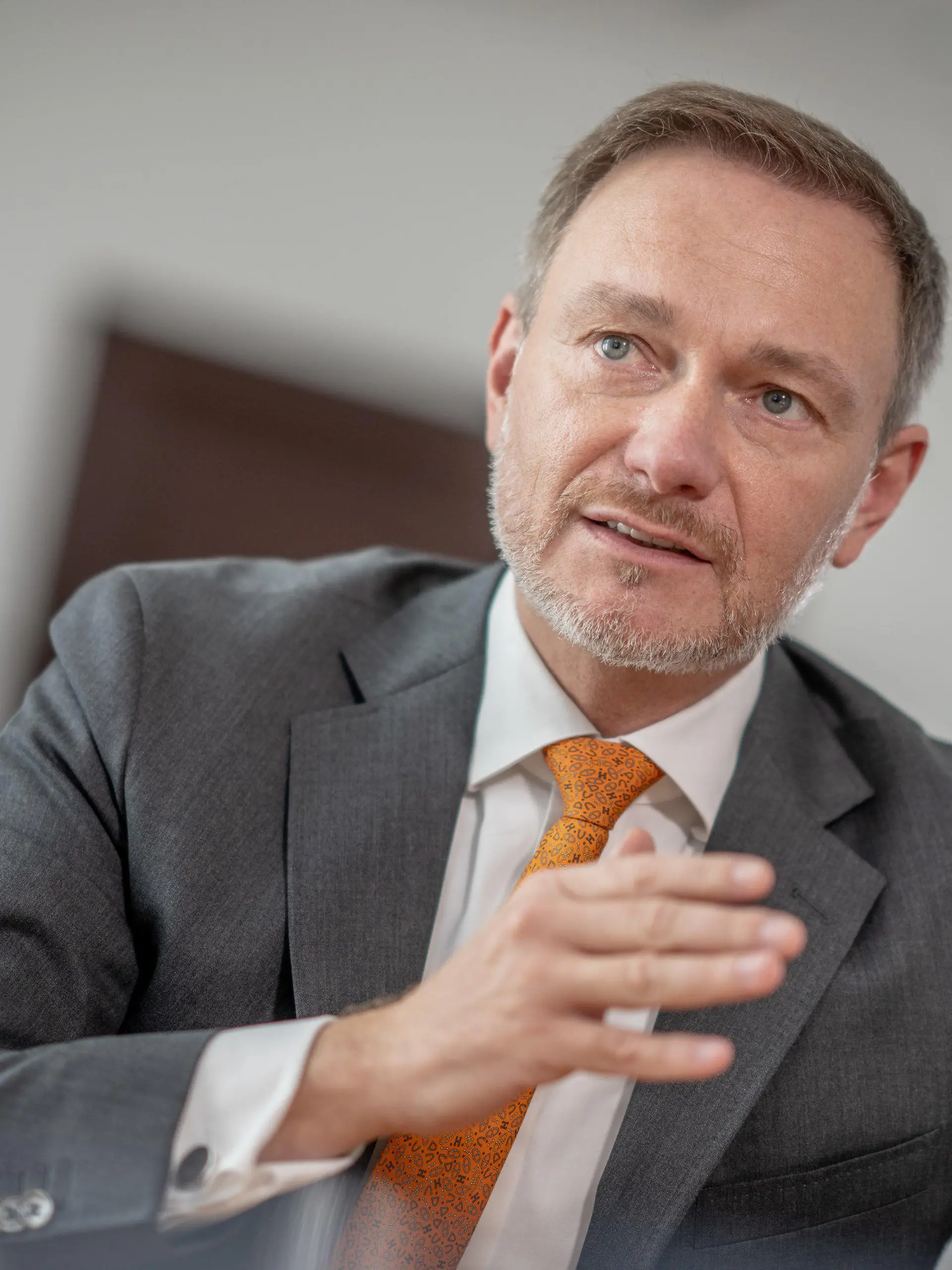 ARCHIV - 20.03.2024, Berlin: Christian Lindner (FDP), Bundesminister der Finanzen, aufgenommen bei einem Interview im Bundesfinanzministerium. (zu dpa: «Lindner: FDP ist nicht Opposition in der Regierung») Foto: Michael Kappeler/dpa +++ dpa-Bildfunk +++