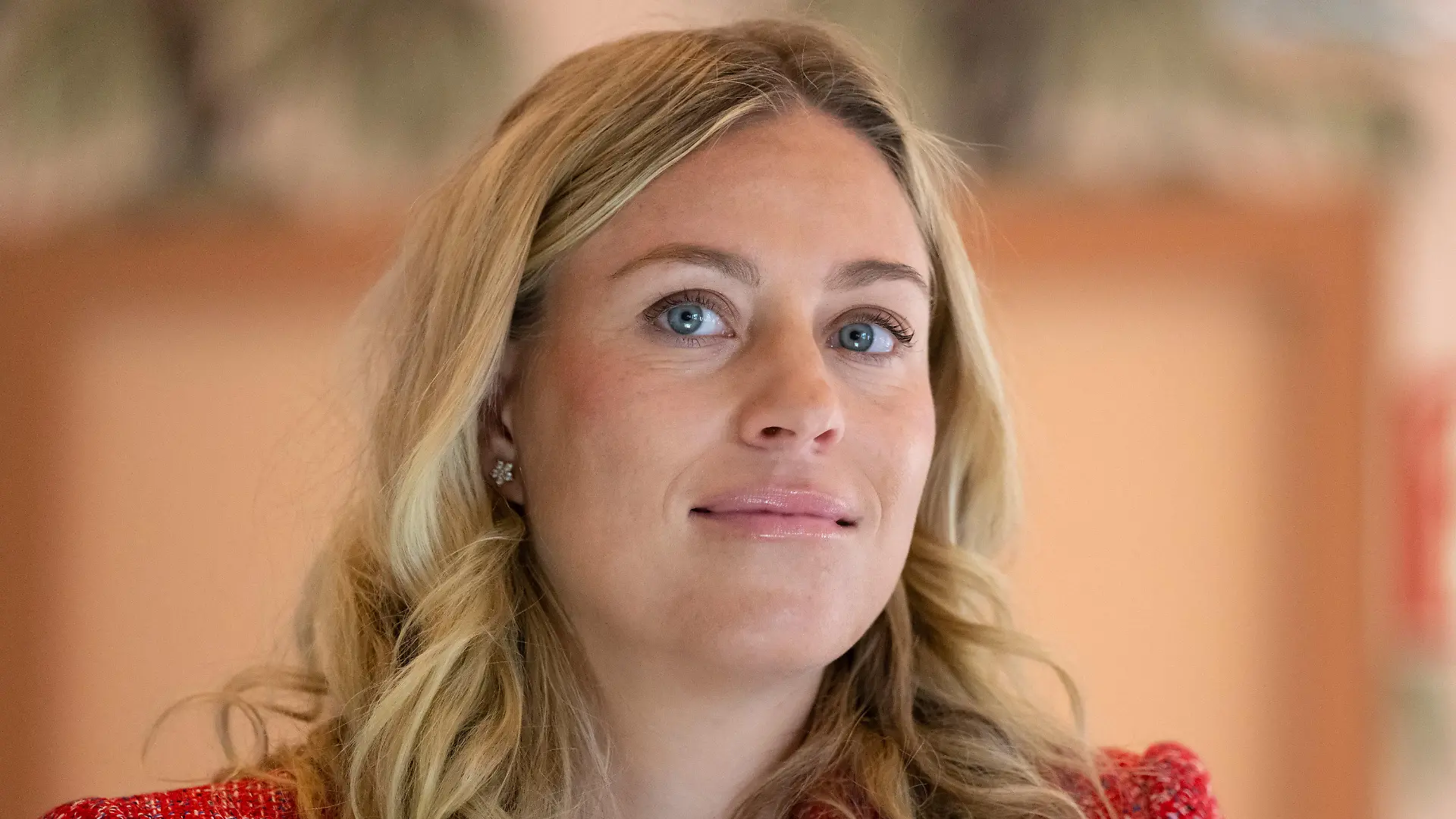 ARCHIV - 03.11.2022, Bayern, München: Angelique Kerber, Tennisspielerin, präsentiert ihre Autobiografie »Eine Frage des Willens«. Kerber hat sich in einem Interview über ihr bevorstehendes Comeback nach der Babypause geäußert. (zu dpa: «Kerber über Comeback: «Größte Herausforderung meiner Karriere»») Foto: Sven Hoppe/dpa +++ dpa-Bildfunk +++