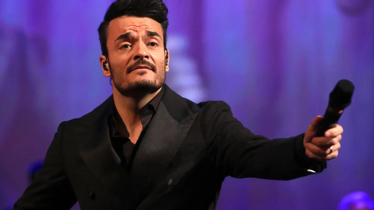 Giovanni Zarrella beim 16. SemperOpernball 2024 in der Semper Oper. Dresden, 23.02.2024 *** Giovanni Zarrella at the 16 SemperOperaball 2024 in the Semper Opera Dresden, 23 02 2024 Foto:xM.xWehnertx/xFuturexImagex semperopernball_4414