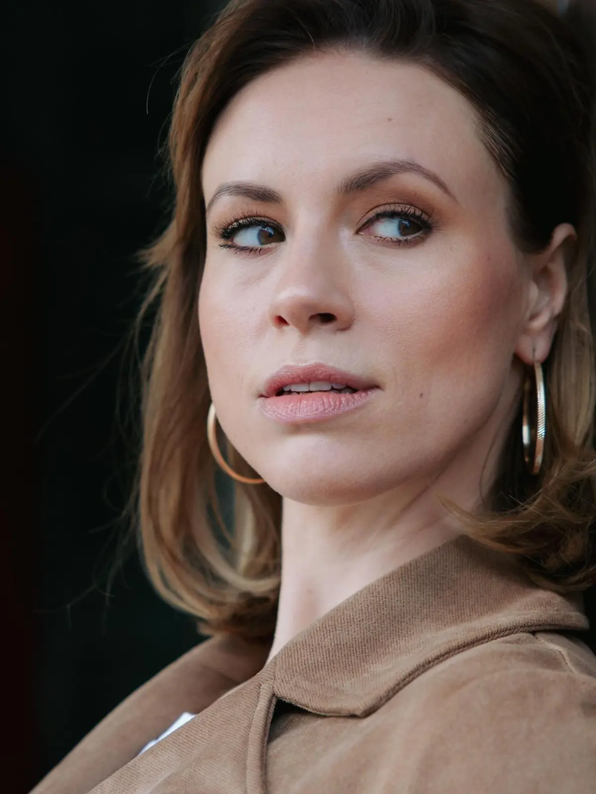 Porträt: Lara Dandelion Seibert spielt "Zoe Vogt"

+++ Die Verwendung des sendungsbezogenen Materials ist nur mit dem Hinweis und Verlinkung auf RTL+ gestattet. +++