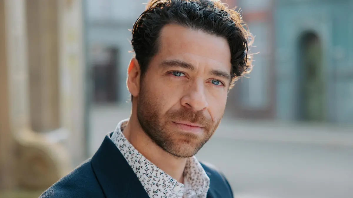Porträt: Patrick Fernandez als "Carlos Lopez"

+++ Die Verwendung des sendungsbezogenen Materials ist nur mit dem Hinweis und Verlinkung auf RTL+ gestattet. +++