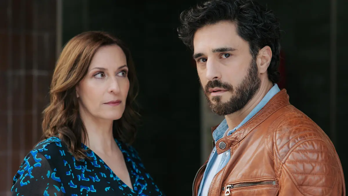 Katrin (Ulrike Frank) und Tobias (Jan Kittmann)

+++ Die Verwendung des sendungsbezogenen Materials ist nur mit dem Hinweis und Verlinkung auf RTL+ gestattet. +++