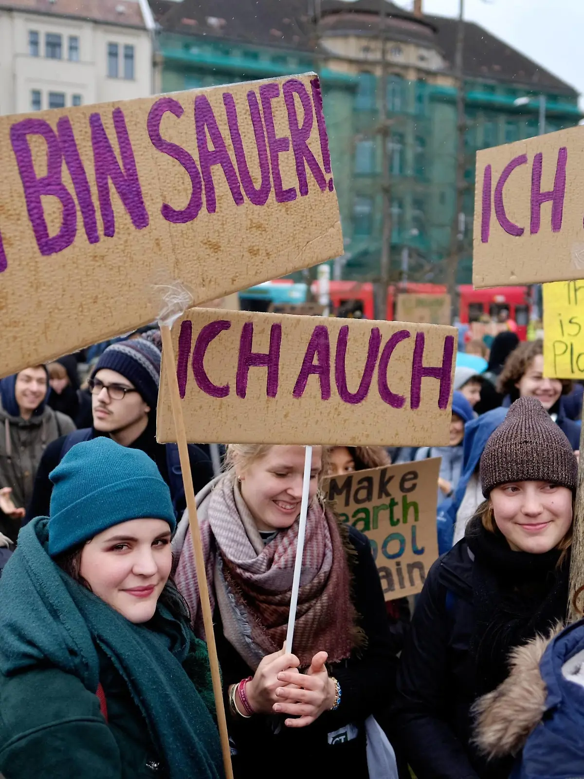 News Themen der Woche KW10 News Bilder des Tages Fridays For Future - mit einem Schülerstreik und einer Demonstration fordern Schüler und Schülerinnen den sofortigen Kohleausstieg snapshot-photography/xK.M.Krause *** Fridays For Future with a student strike and a demonstration call on students to immediately exit coal snapshot photography xK M Krause  