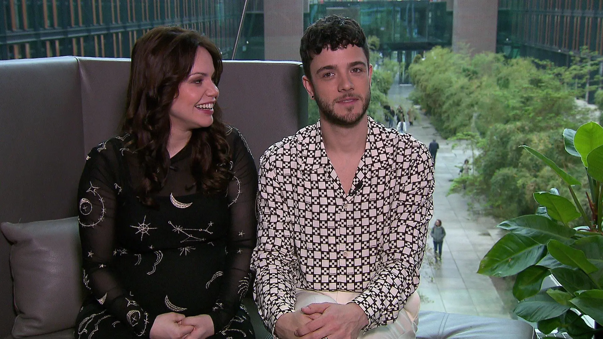 Christina und Luca sprechen im RTL-Interview über die Schwangerschaft.