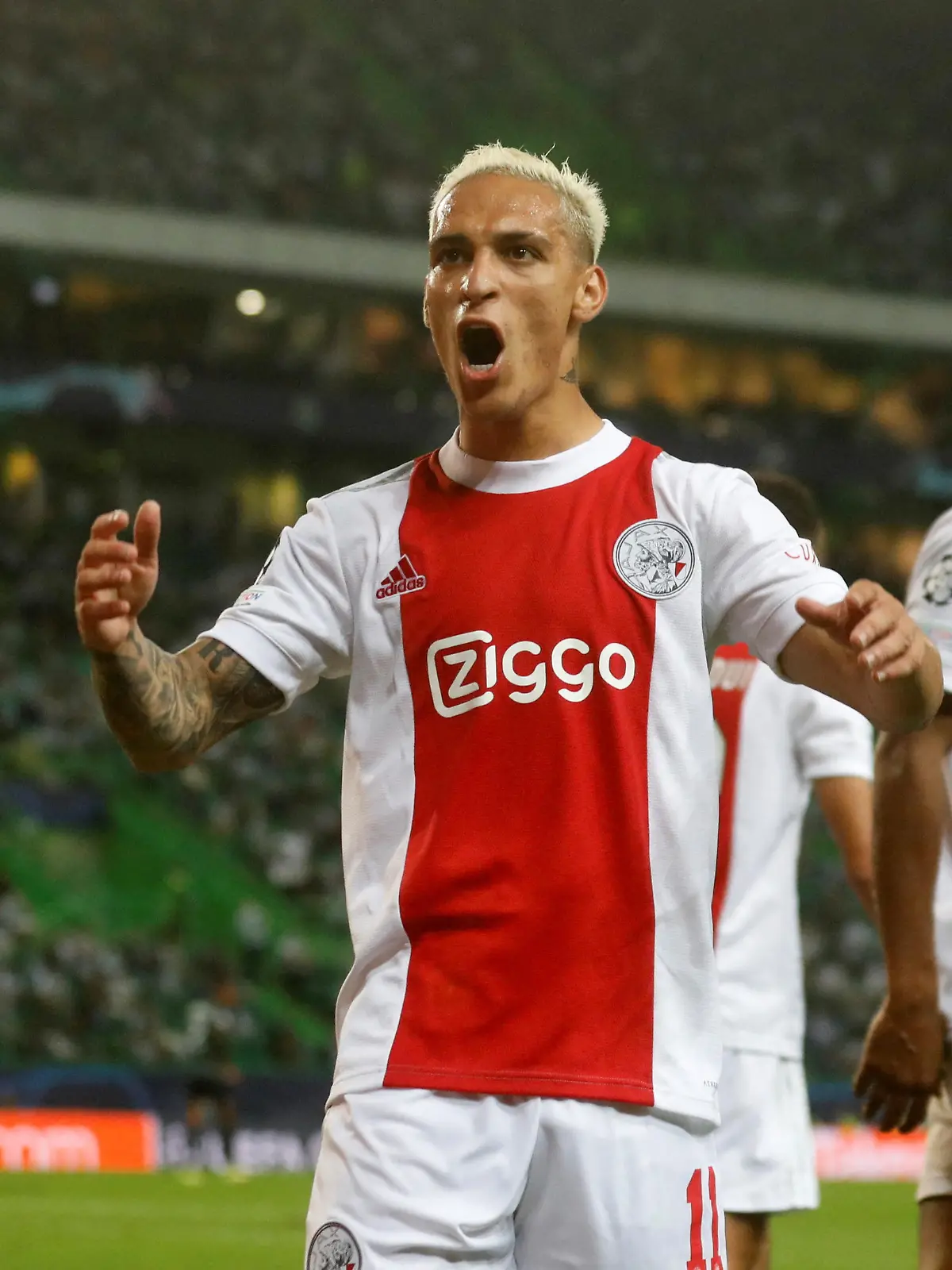 FILE PHOTO: Soccer Football - Champions League - Group C - Sporting Lisbon v Ajax - Jose Alvalade Stadium, Lisbon, Portugal - September 15, 2021 Ajax's Antony celebrates celebrates their fifth goal, scored by Sebastien Haller REUTERS/Pedro Nunes/File Photo
