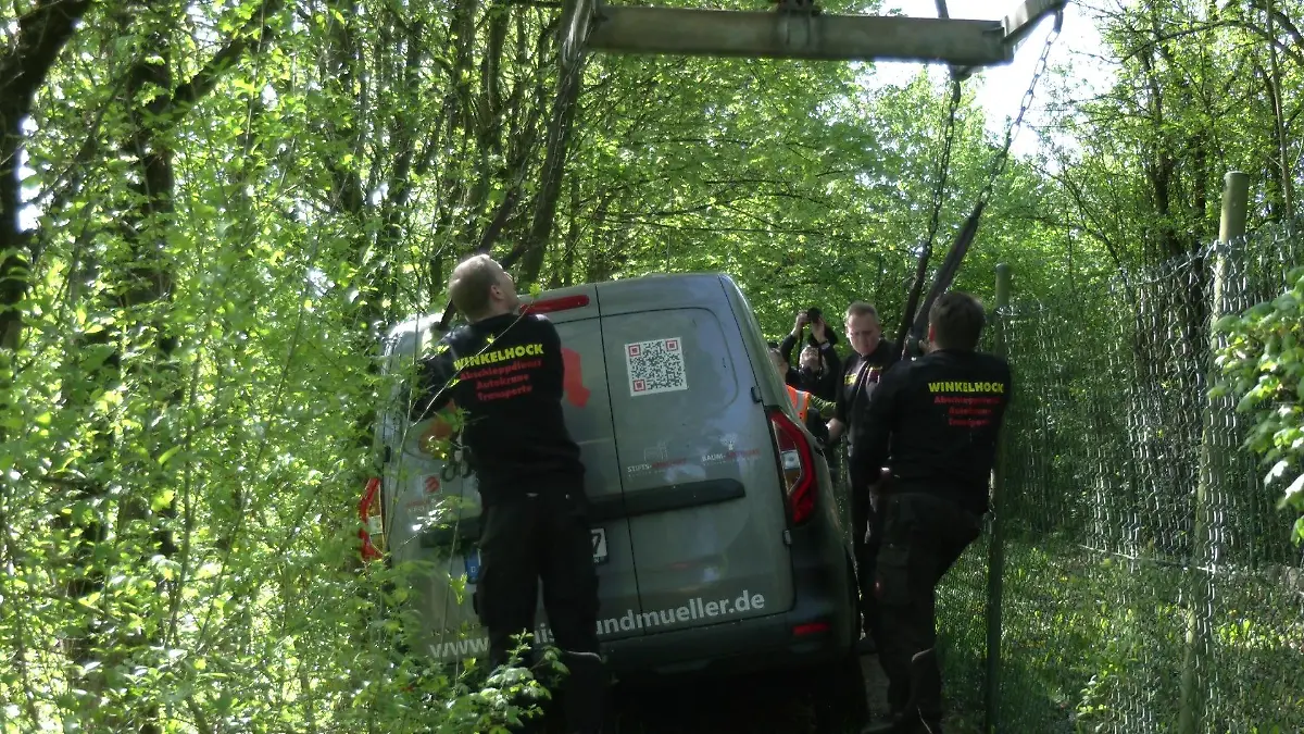 Lieferwagen-Bergung