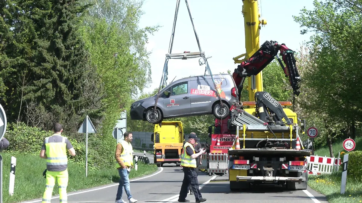Lieferwagen-Bergung