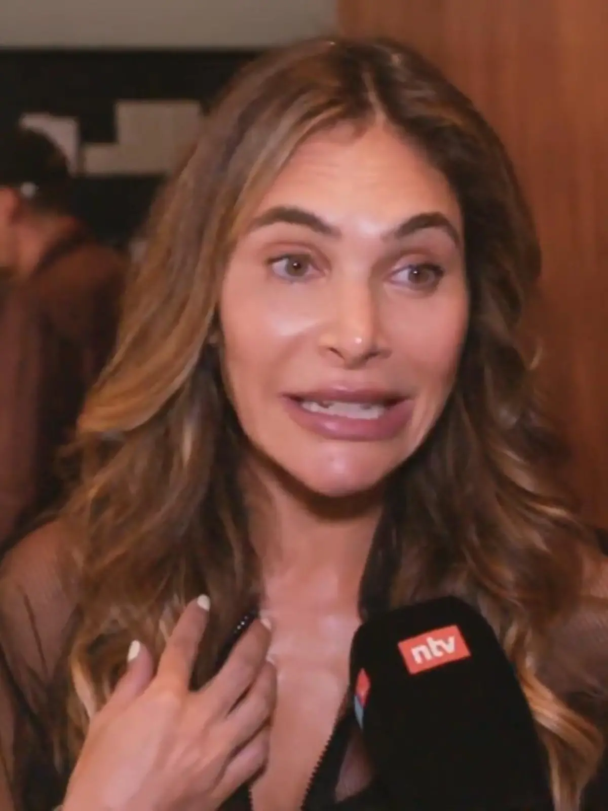 Bild zu: "Ayda Field über ihre Ehe mit Robbie"