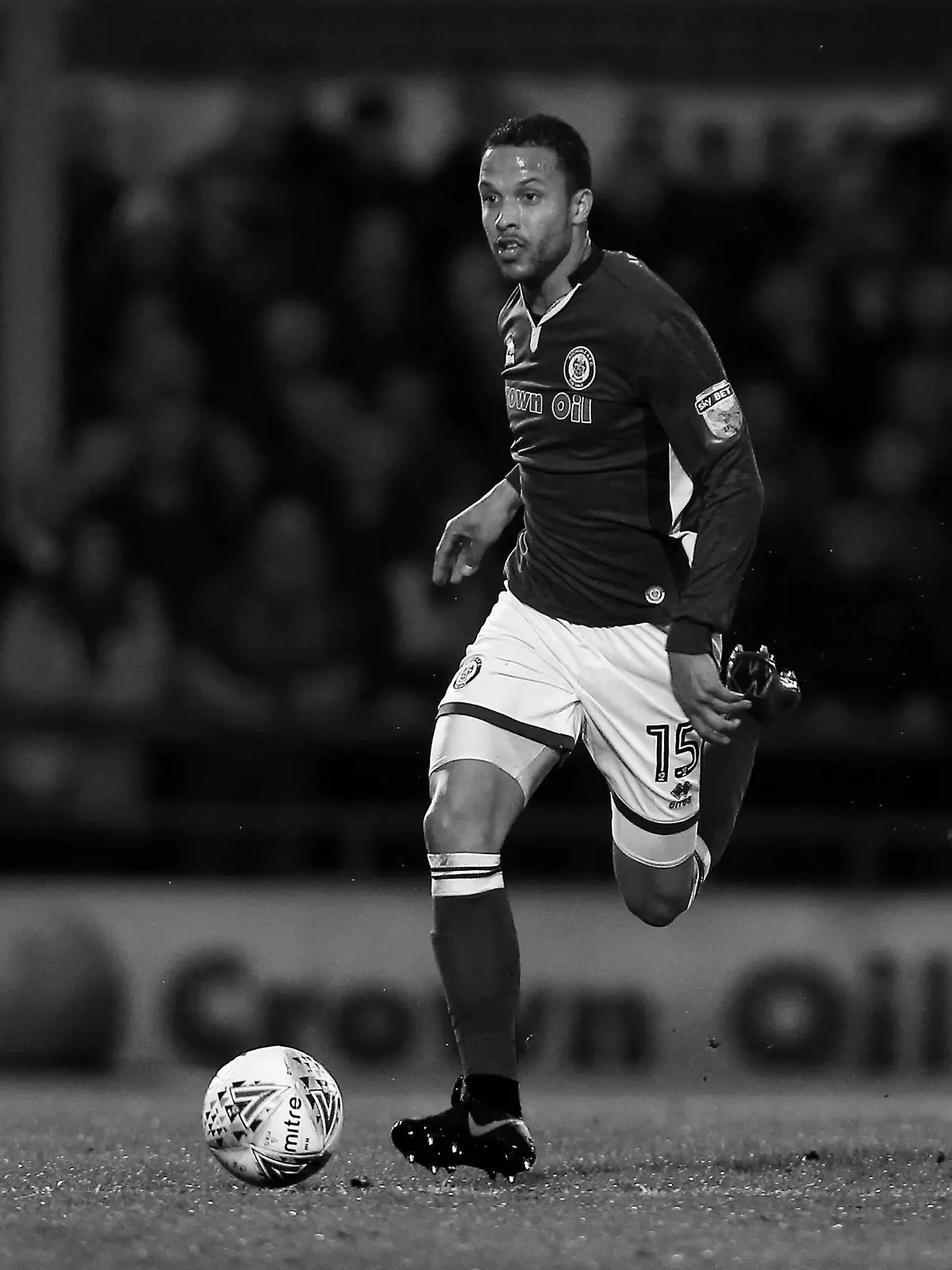 Mandatory Credit: Photo by Matt West/BPI/Shutterstock 9634874bd Joe Thompson of Rochdale Rochdale v Oldham Athletic, Sky Bet League One, Crown Oil Arena, Rochdale, UK - 17 Apr 2018 EDITORIAL USE ONLY No use with unauthorised audio, video, data, fixture lists outside the EU, club/league logos or live services. Online in-match use limited to 45 images 15 in extra time. No use to emulate moving images. No use in betting, games or single club/league/player publications/services. Rochdale v Oldham Athletic, Sky Bet League One, Crown Oil Arena, Rochdale, UK - 17 Apr 2018 EDITORIAL USE ONLY No use with unauthorised audio, video, data, fixture lists outside the EU, club/league logos or live services. Online in-match use limited to 45 images 15 in extra time. No use to emulate moving images. No use in betting, games or PUBLICATIONxINxGERxSUIxAUTXHUNxGRExMLTxCYPxROMxBULxUAExKSAxONLY Copyright: xMattxWest/BPI/Shutterstockx 9634874bd