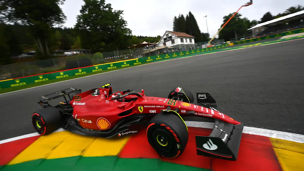 SPA, BELGIUM - AUGUST 26: Carlos Sainz of Spain driving (55) the Ferrari F1-75 on track during practice ahead of the F1 Grand Prix of Belgium at Circuit de Spa-Francorchamps on August 26, 2022 in Spa, Belgium. (Photo by Dan Mullan/Getty Images)