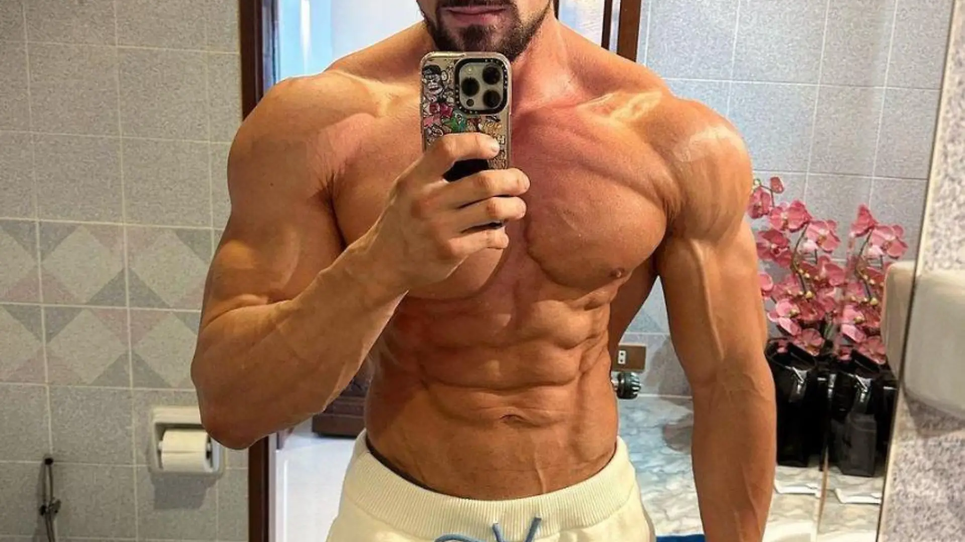 Johannes „Jo“ Lindner begeisterte bis zu seinem Tod über neun Millionen Menschen mit seinem Bodybuilding-Content auf Instagram.