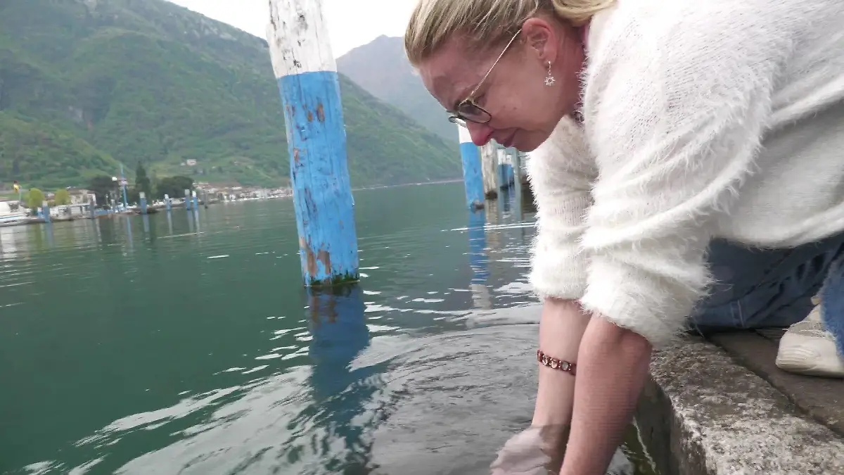 Im Wasser spürt Irena Lindl die Verbindung zu ihrer Tochter.