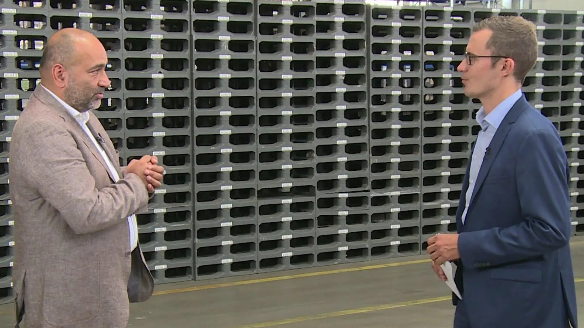 Der Co-Chef der Grünen, Omid Nouripour im Interview mit RTL-Reporter Philip Scupin.