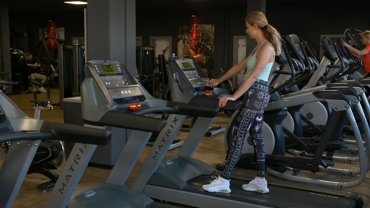 Auf dem Laufband gehen und abnehmen So funktioniert das 12330Workout