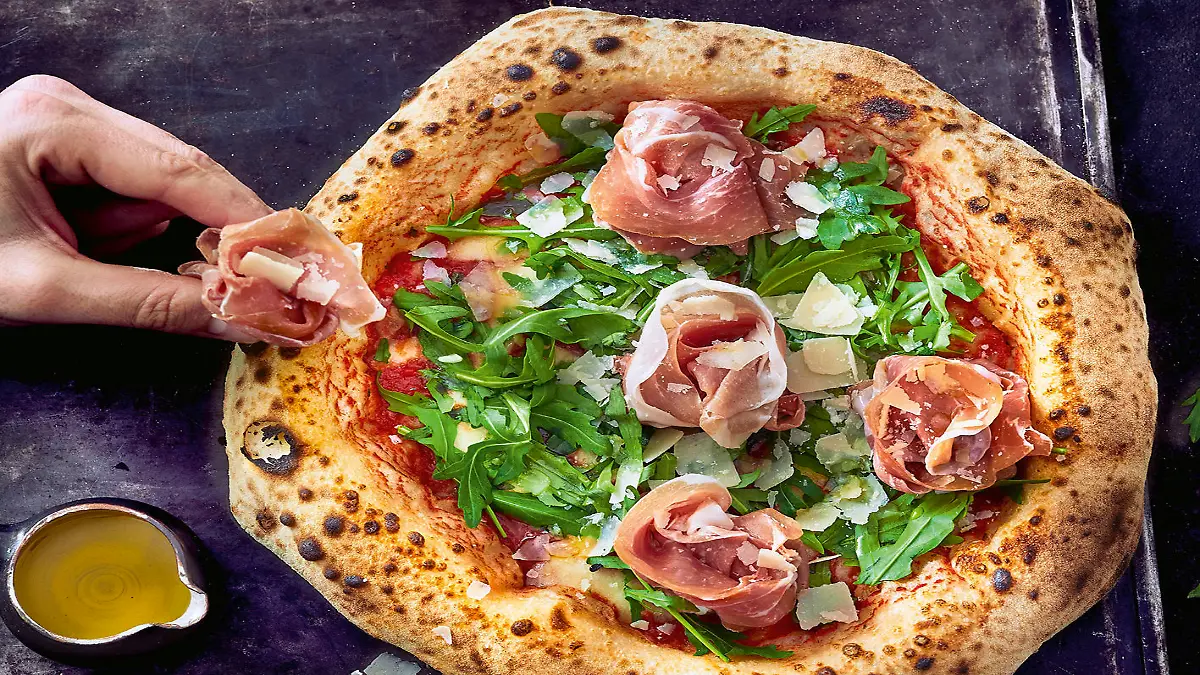 Die Pizzarezepte stammen aus dem Buch "Pizza Passion" von Sven Teichmann