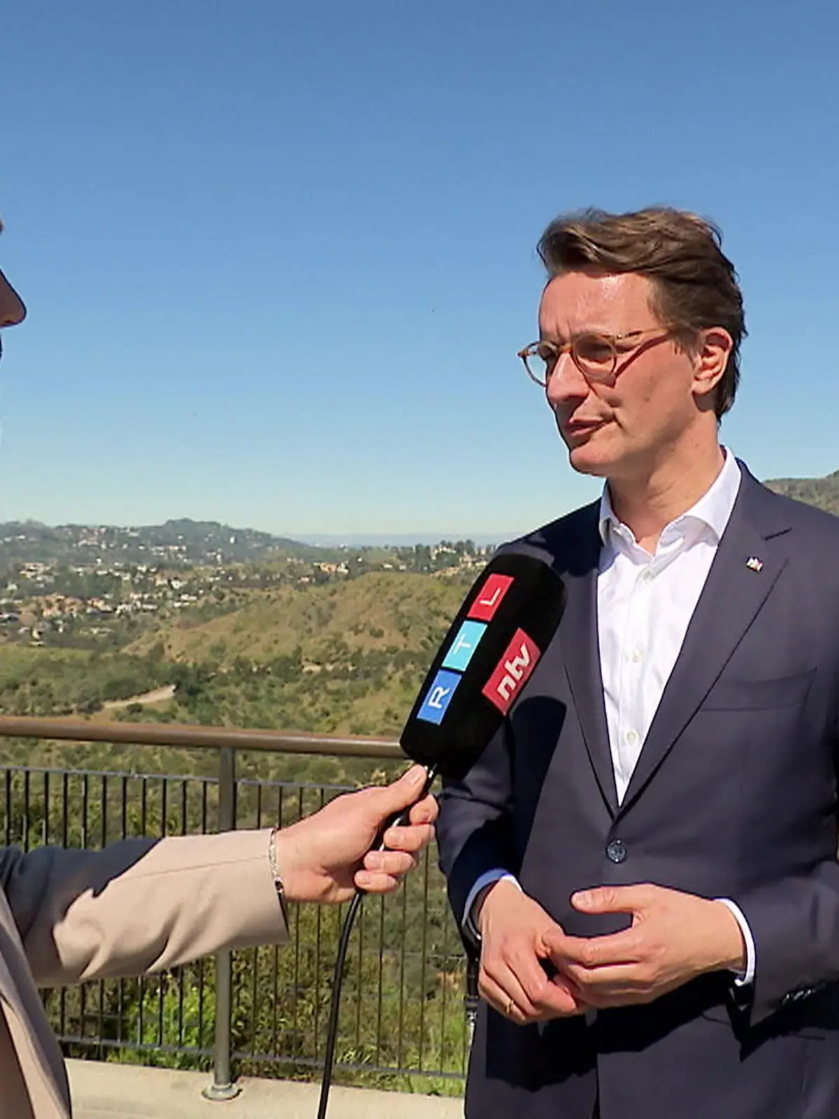 Bild zu: "Hendrik Wüst im Interview"