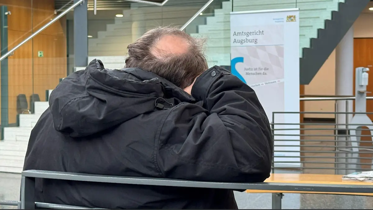 Maschinenfahrer Max M. (richtiger Name ist der Redaktion bekannt) wurde Opfer einer Online-Betrugsmasche.