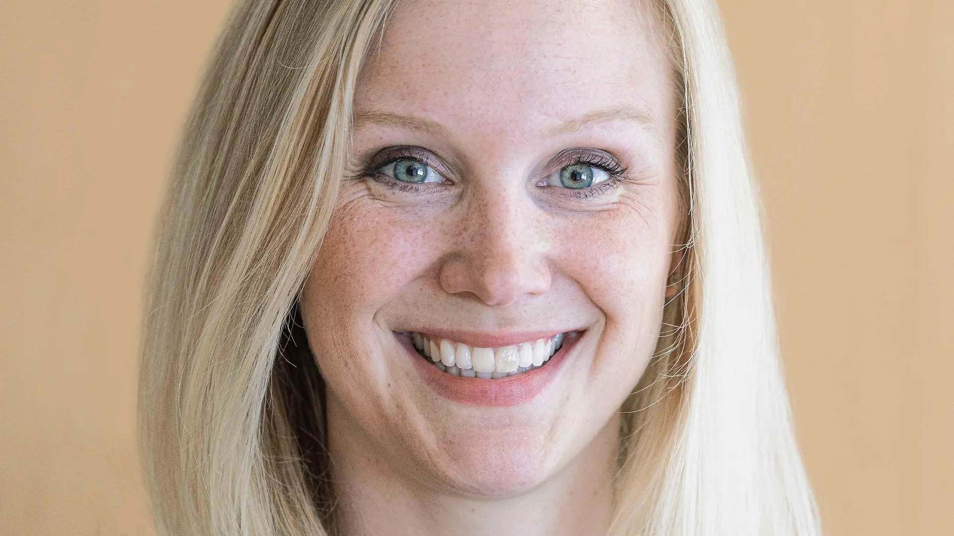 Dr. Julia Funke