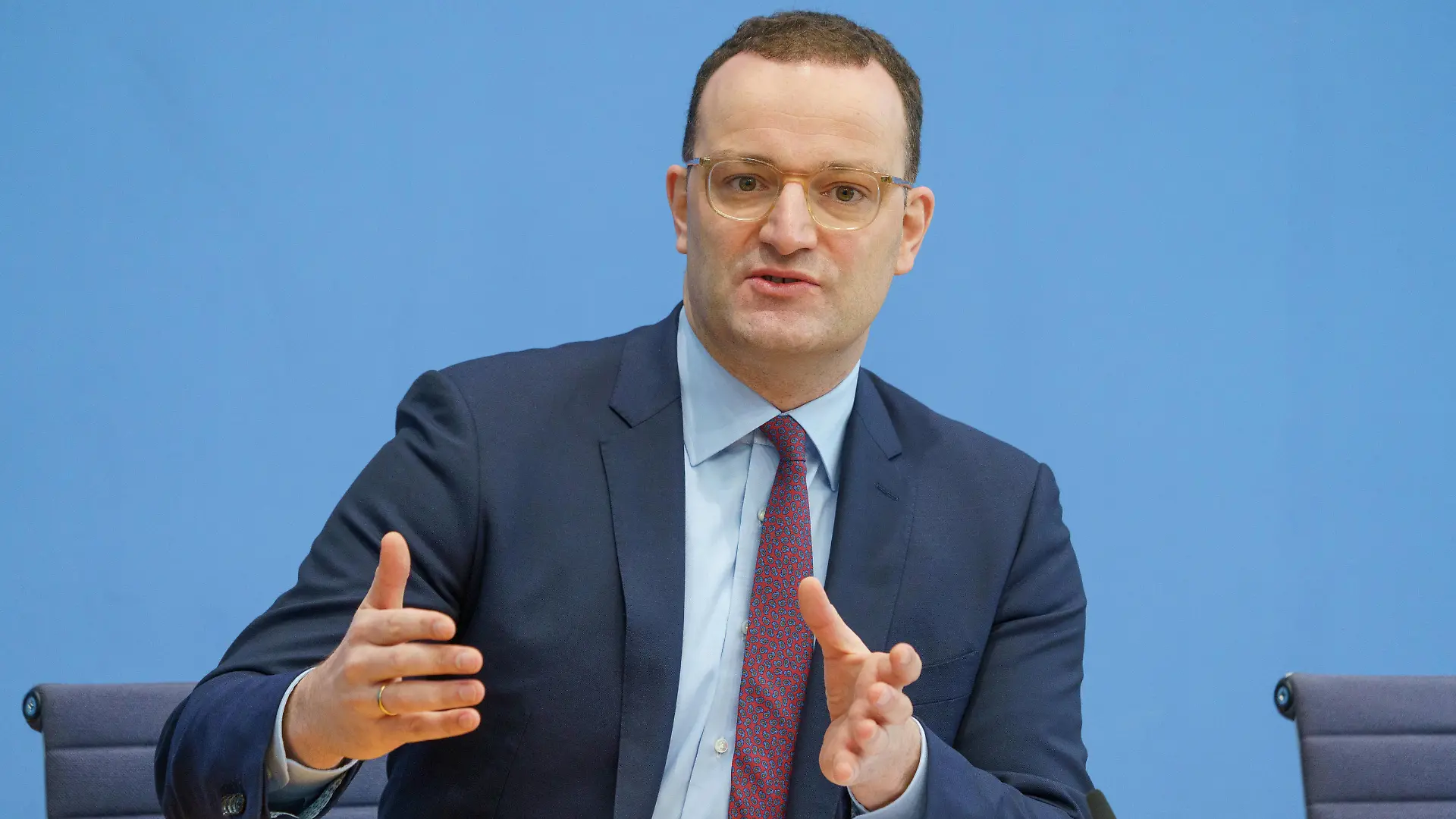 Bundespressekonferenz in Berlin - Aktuelle Corona-Lage in Deutschland - Jens Spahn, amtierender BundesgesundheitsministerBundespressekonferenz in Berlin - Aktuelle Corona-Lage in Deutschland - Jens Spahn, amtierender Bundesgesundheitsminister, Berlin Berlin Deutschland Haus der Bundespressekonferenz *** Federal Press Conference in Berlin Current Corona Situation in Germany Jens Spahn, Acting Federal Minister of Health Federal Press Conference in Berlin Current Corona Situation in Germany Jens Spahn, Acting Federal Minister of Health, Berlin Berlin Germany House of the Federal Press Conference