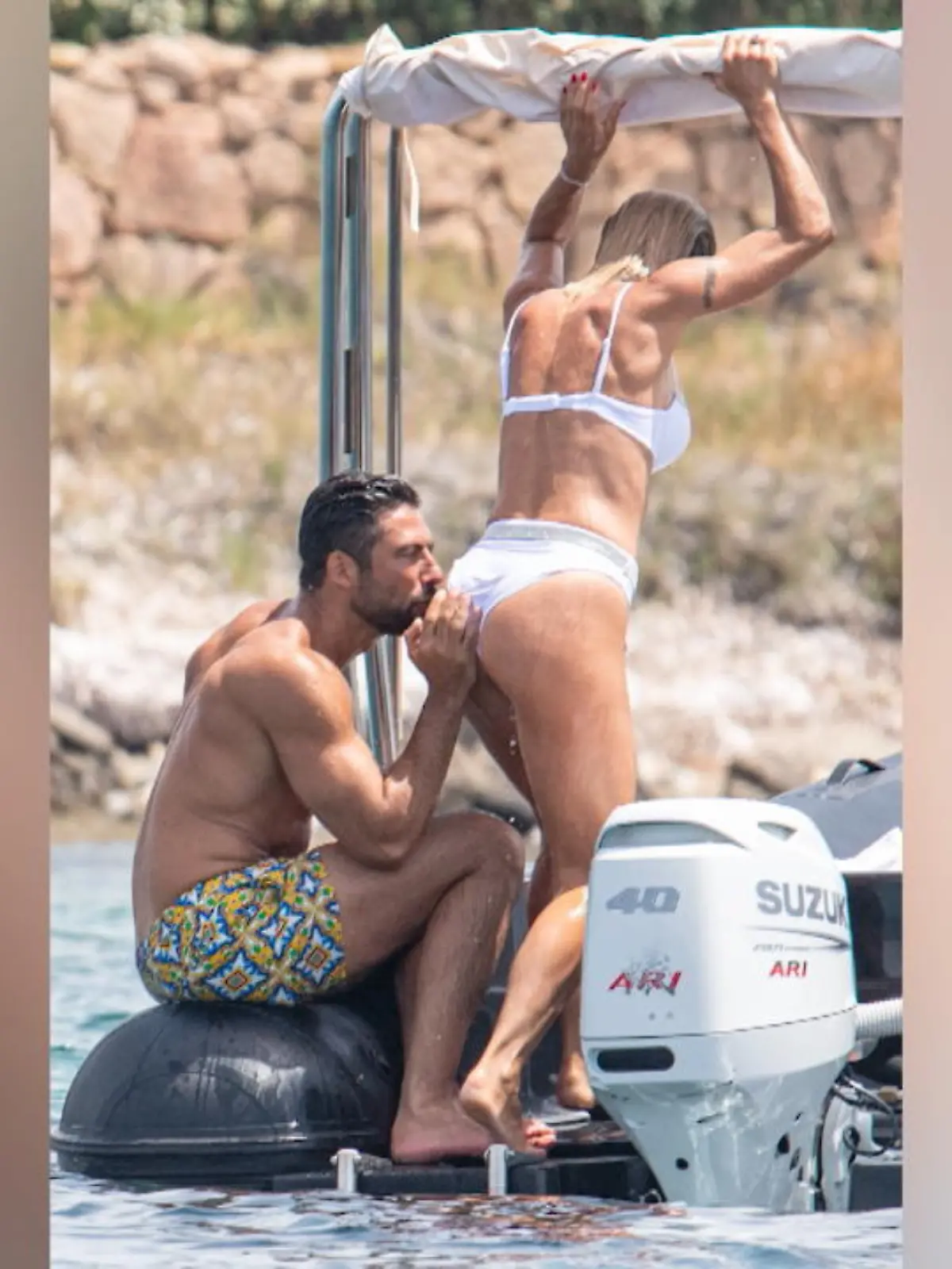 Bild zu: "Hier wird Michelle Hunziker abgeknutscht"