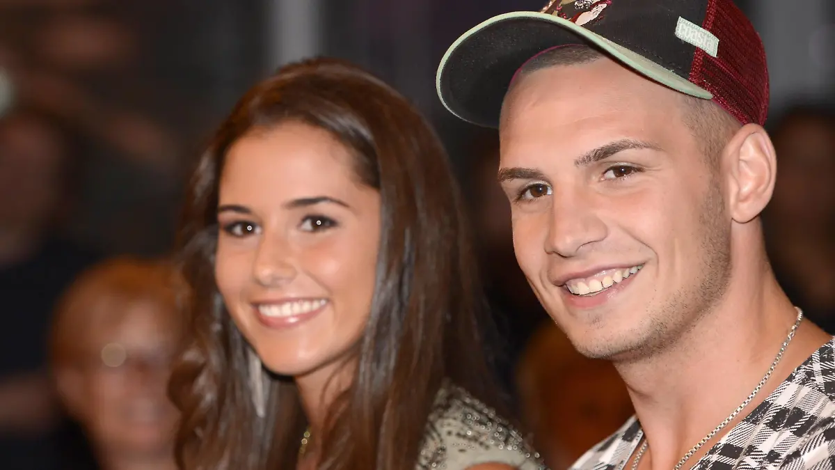 NDR Talk Show Sarah und Pietro Lombardi bei der Aufzeichnung der NDR-Talkshow Bettina und Bommes im NDR-Studio auf dem Messegelände. Hannover, 14.07.2016 Foto:xC.xNiehausx/xFuturexImage
NDR Talk Show Sarah and Pietro Lombardi at the Recording the NDR Talk show Bettina and Bommes in NDR Studio on the Exhibition Centre Hanover 14 07 2016 Photo XC xNiehausx xFuturexImage