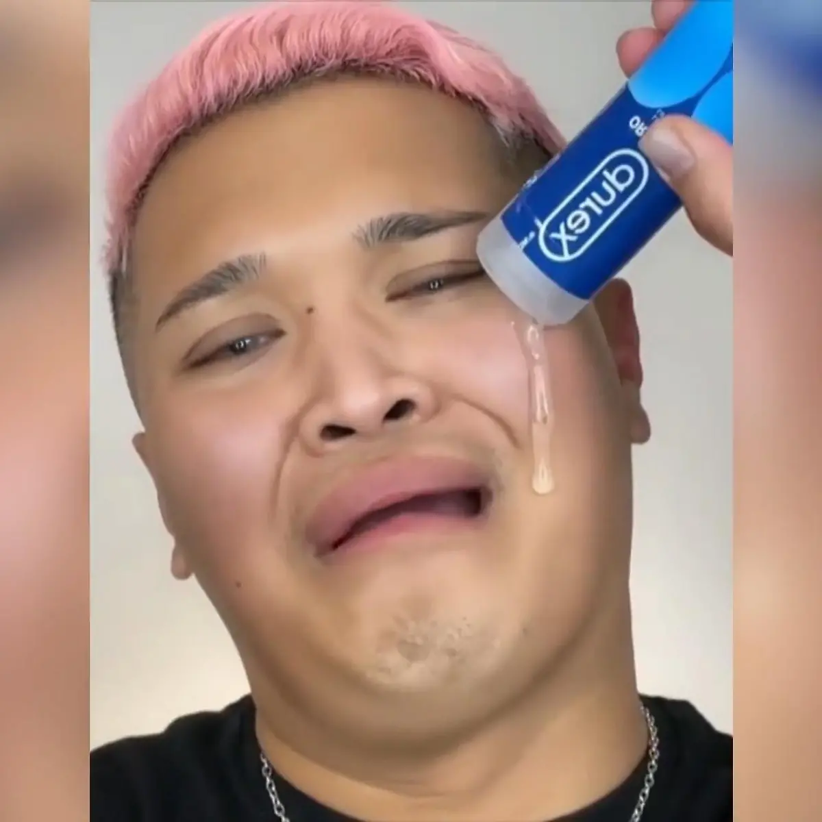 ist gleitgel gut fürs gesicht Gleitgel ins Gesicht: Neuer Tiktok-Trend: Gleitgel statt Primer