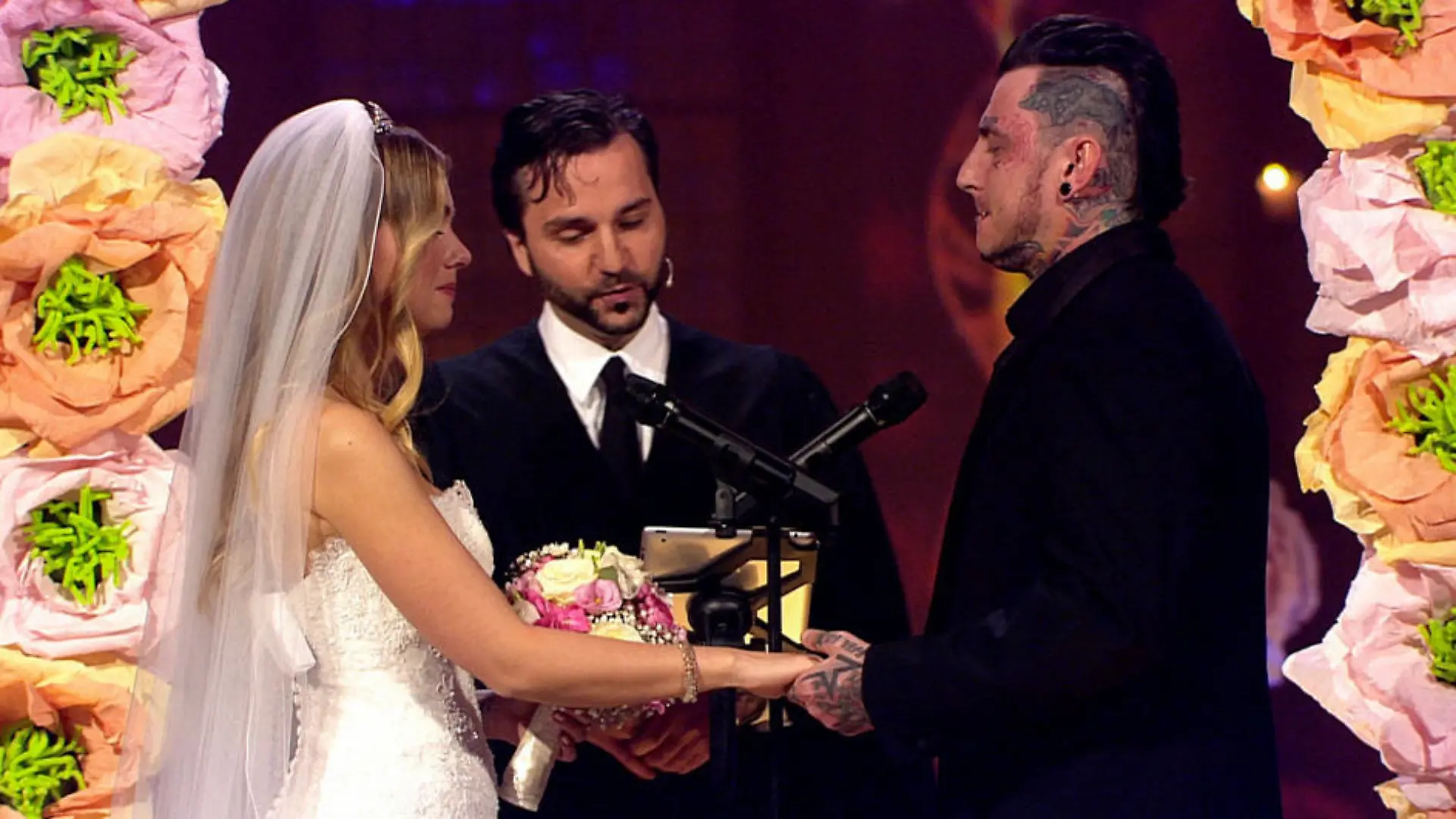 Sandra Berger heiratet auf der DSDS-Bühne DSDS 2016: Zweite Eventshow