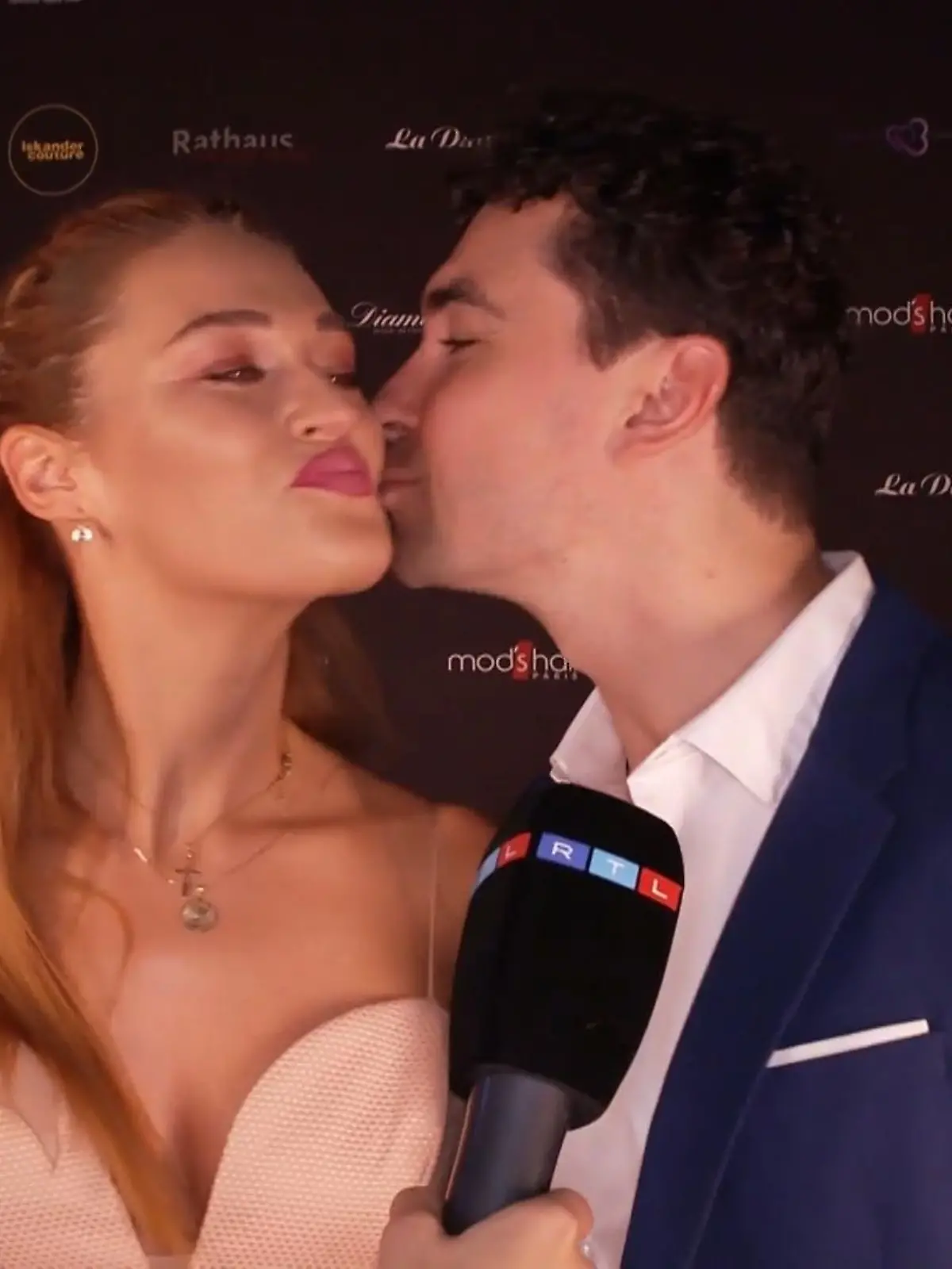 Bild zu: "Das tun sie jeden Abend vorm Einschlafen"