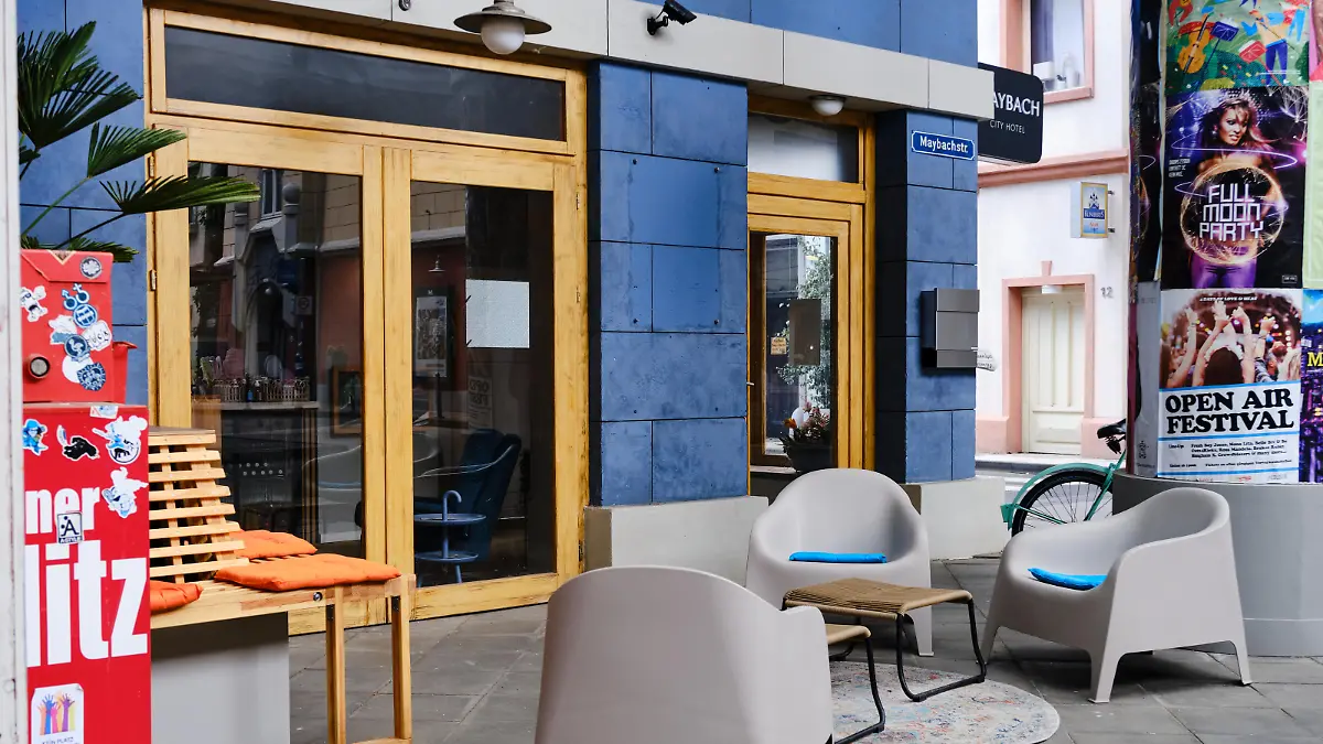 Ein Hingucker in der Schillerallee: Das moderne City-Hotel "Maybach"