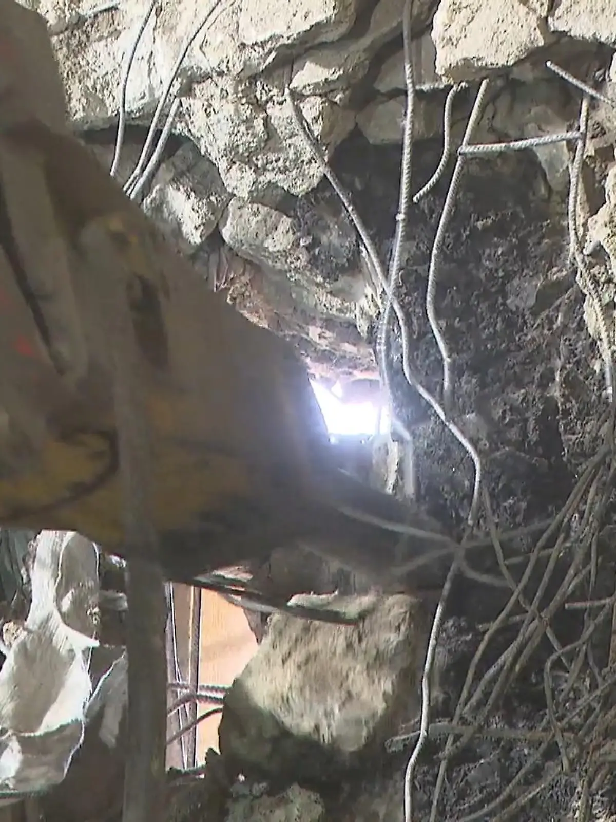 In Herne wurde heute ein kleiner, aber wichtiger Meilenstein erreicht: Seit vergangenem Jahr wird am Kreuz Herne ein neuer Tunnel gebaut, der den Verkehr entlasten soll. Heute gab's den sogenannten Tunneldurchstich.