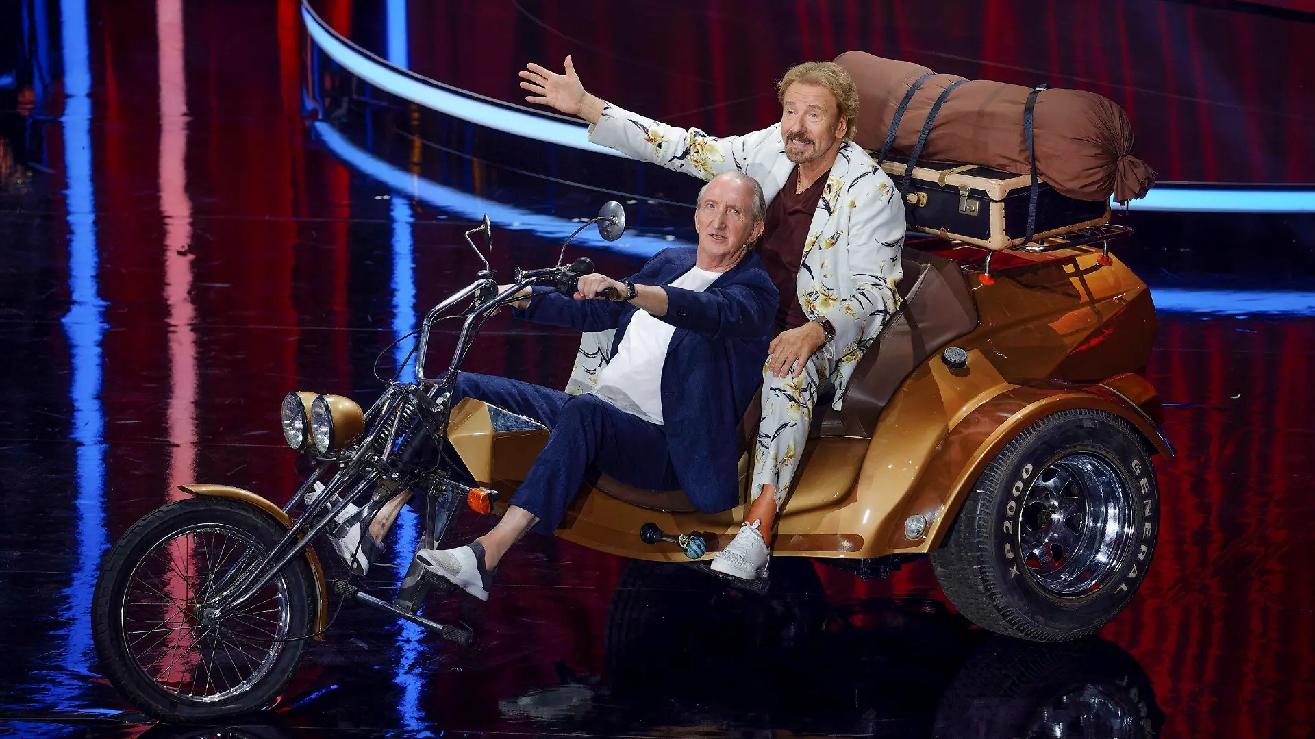 Mike Krüger (l.) und Thomas Gottschalk
Die Verwendung des sendungsbezogenen Materials ist nur mit dem Hinweis und Verlinkung auf RTL+ gestattet.