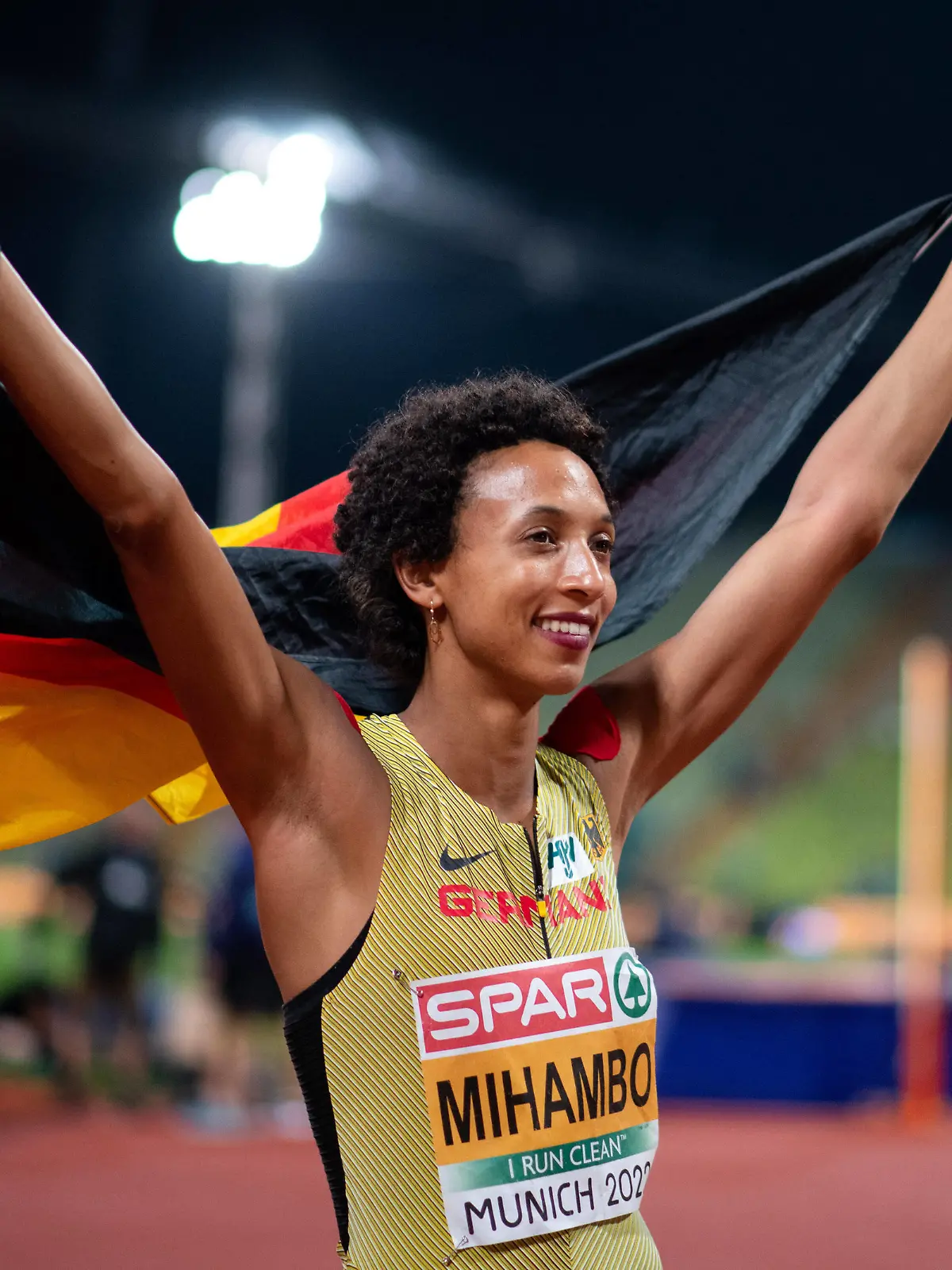 Sport Bilder des Tages MIHAMBO Malaika GER is celebrating her silver medal, Womens Long Jump, GER, Athletics Leichtathletik, European Championships Munich 2022, 18.08.2022 Photo: Eibner/Memmler GER, Athletics Leichtathletik, European Championships Munich 2022, 18.08.2022 Munich *** MIHAMBO Malaika GER is celebrating her silver medal, Womens Long Jump, GER, Athletics Leichtathletik , European Championships Munich 2022, 18 08 2022 Photo Eibner Memmler GER, Athletics Leichtathletik , European Championships Munich 2022, 18 08 2022 Munich Copyright: xEibner/Memmlerx EP_MMR