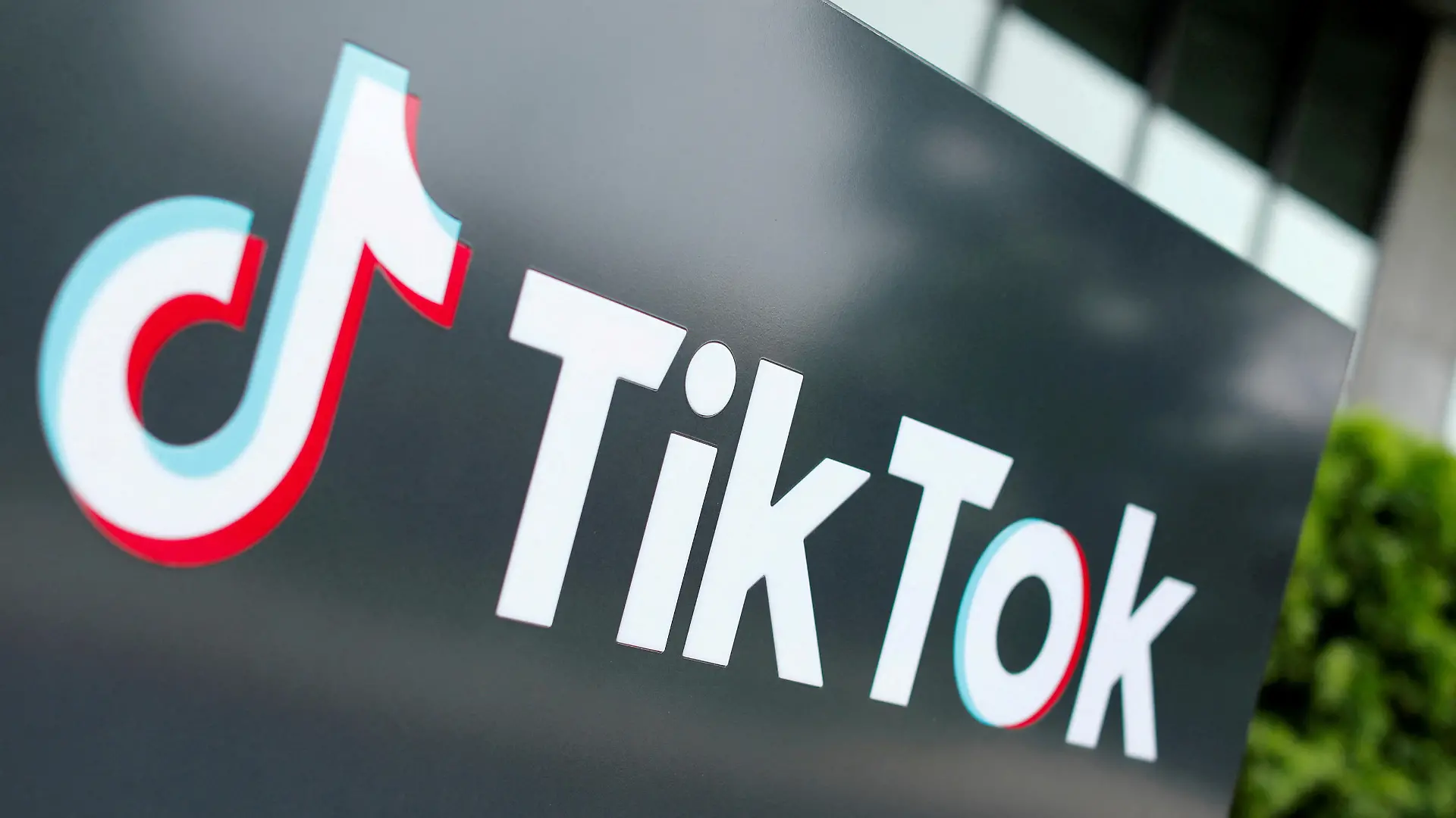 FILE PHOTO: The TikTok logo is pictured outside the company's U.S. head office in Culver City, California, U.S., September 15, 2020. REUTERS/Mike Blake//File Photo