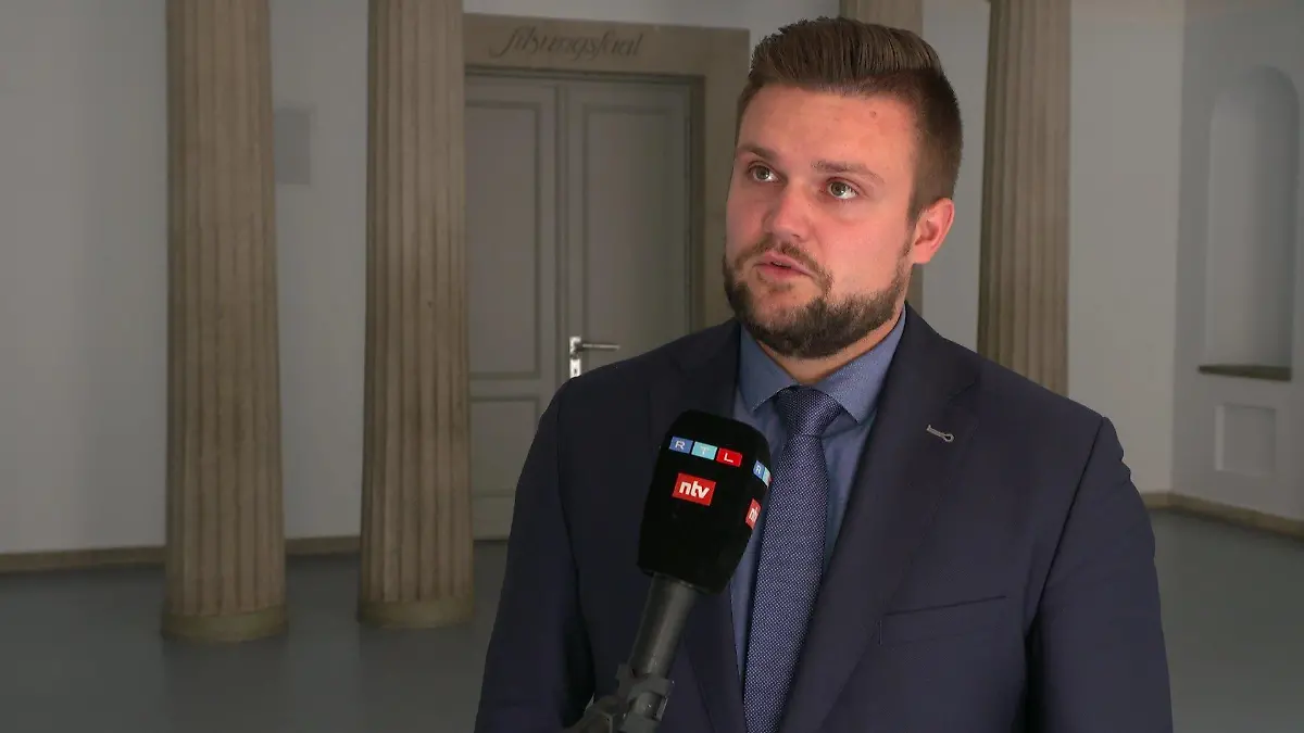 Marvin Beckmann ist einer der Angehörigen der Opfer. Er verlor seine Ehefrau bei dem Unfall.
