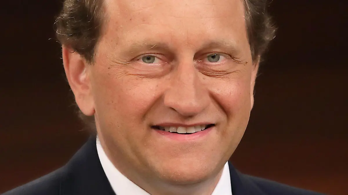Alexander Graf Lambsdorff (Stellvertretender Fraktionsvorsitzender im Deutschen Bundestag, FDP) in der ARD-Talkshow ANNE WILL am 24.07.2022 in Berlin.
Thema der Sendung: Weiter abhängig von Putins Gas Wie schafft Deutschland die Energiewende?