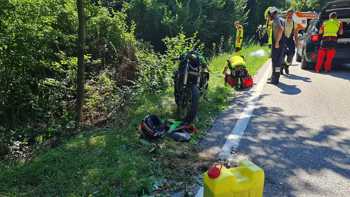 Motorradunfall auf Mendelpassstraße in Südtirol