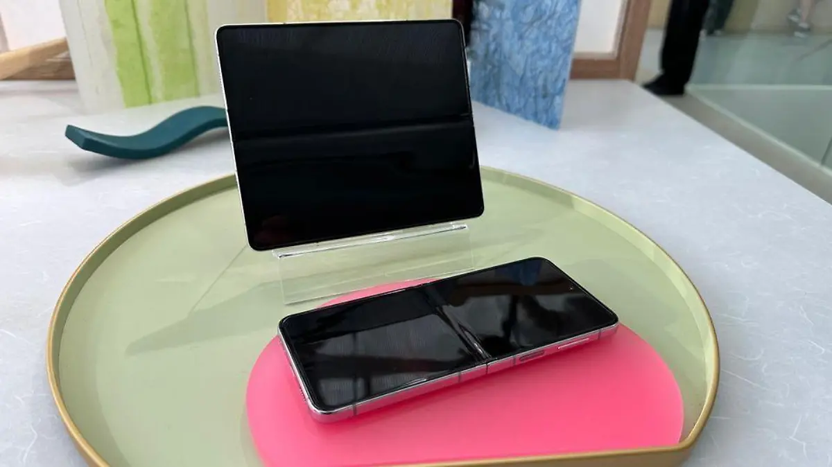 Samsung Galaxy Z Flip Fold 5