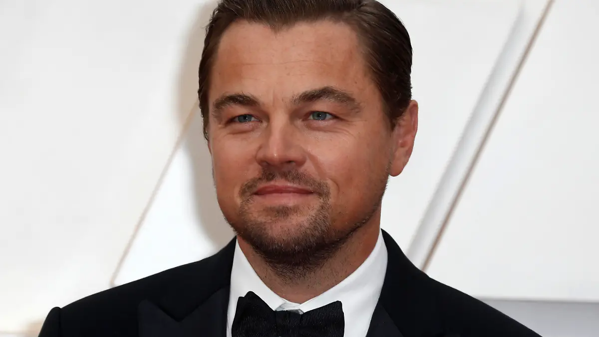 Leonardo DiCaprio poses on the red carpet during the Oscars arrivals at the 92nd Academy Awards in Hollywood, Los Angeles, California, U.S., February 9, 2020. REUTERS/Eric Gaillard