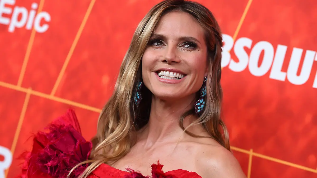 ARCHIV - 19.10.2018, USA, Beverly Hills: Heidi Klum, TV-Star, kommt zur amfAR Inspiration Gala Los Angeles.     (zu dpa "Heidi Klum ist gern freizügig") Foto: Jordan Strauss/Invision/AP/dpa +++ dpa-Bildfunk +++