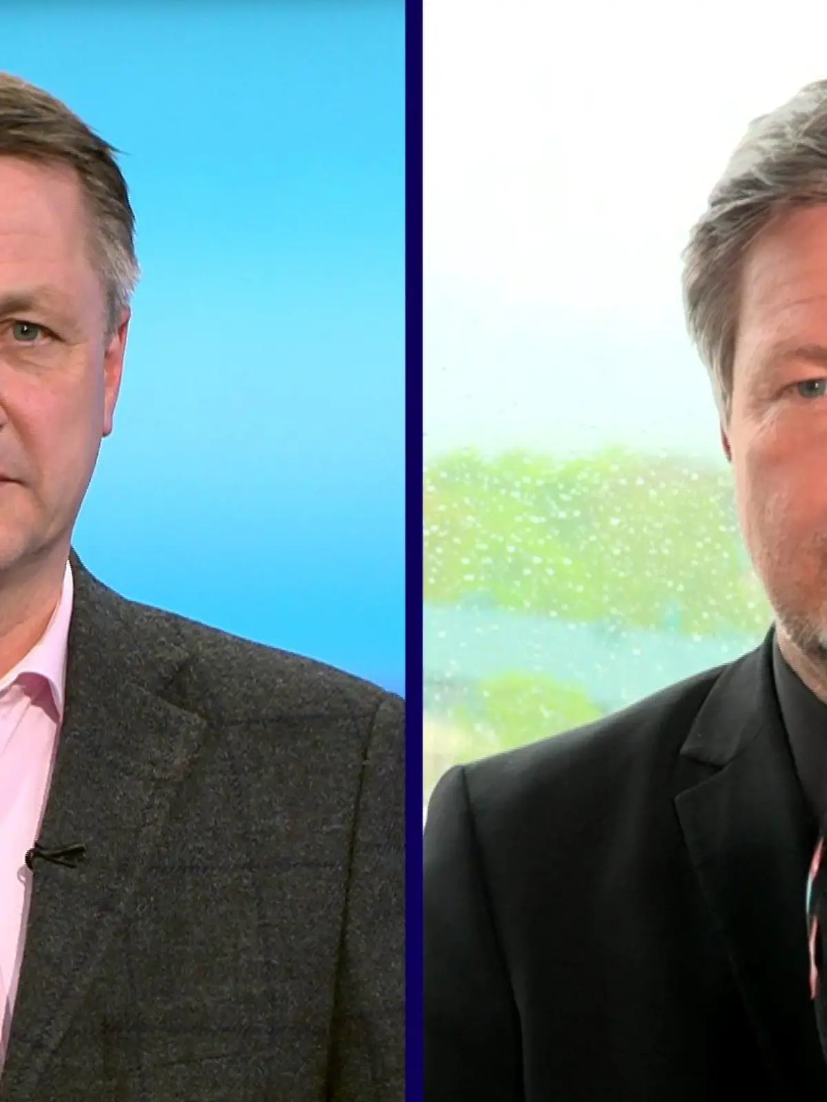 Wirtschaftsminister Robert Habeck (Grüne) im Gespräch mit RTL-Politikchef Nikolaus Blome