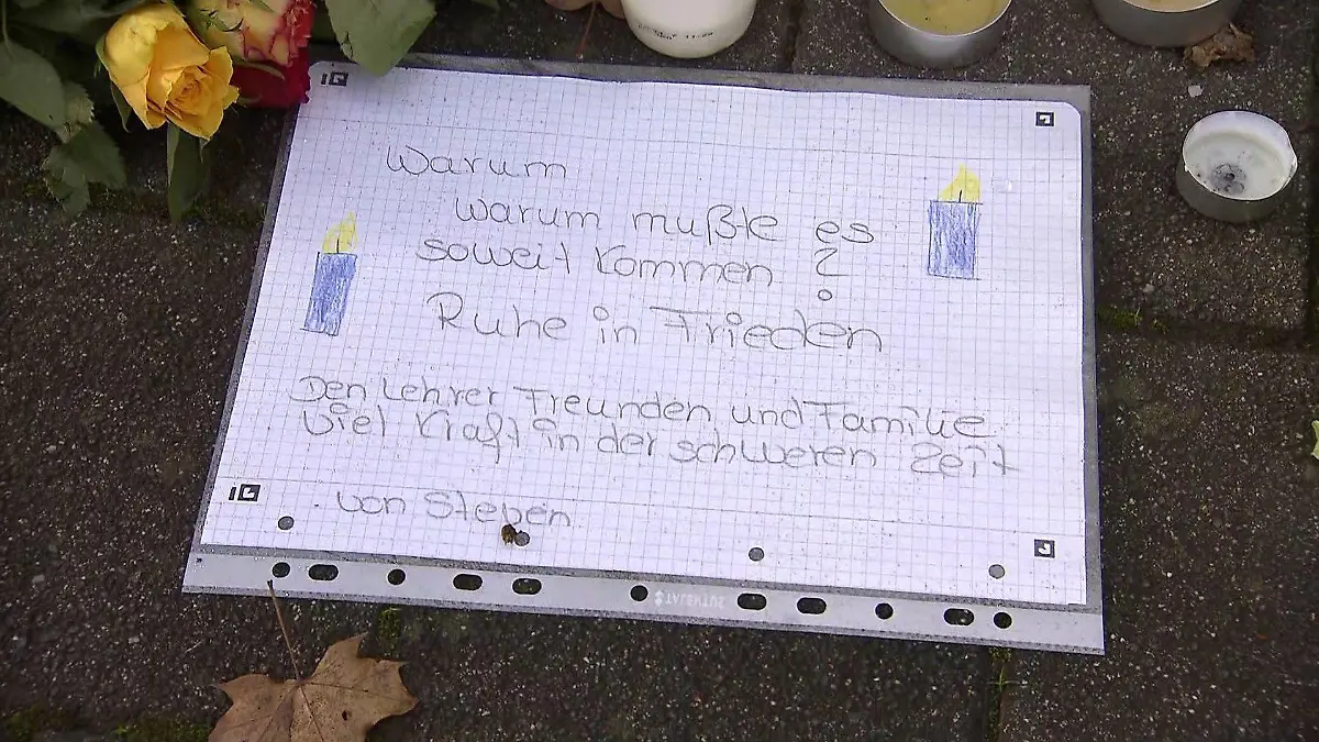 Ein Schüler hat den Angehörigen eine Botschaft hinterlassen.