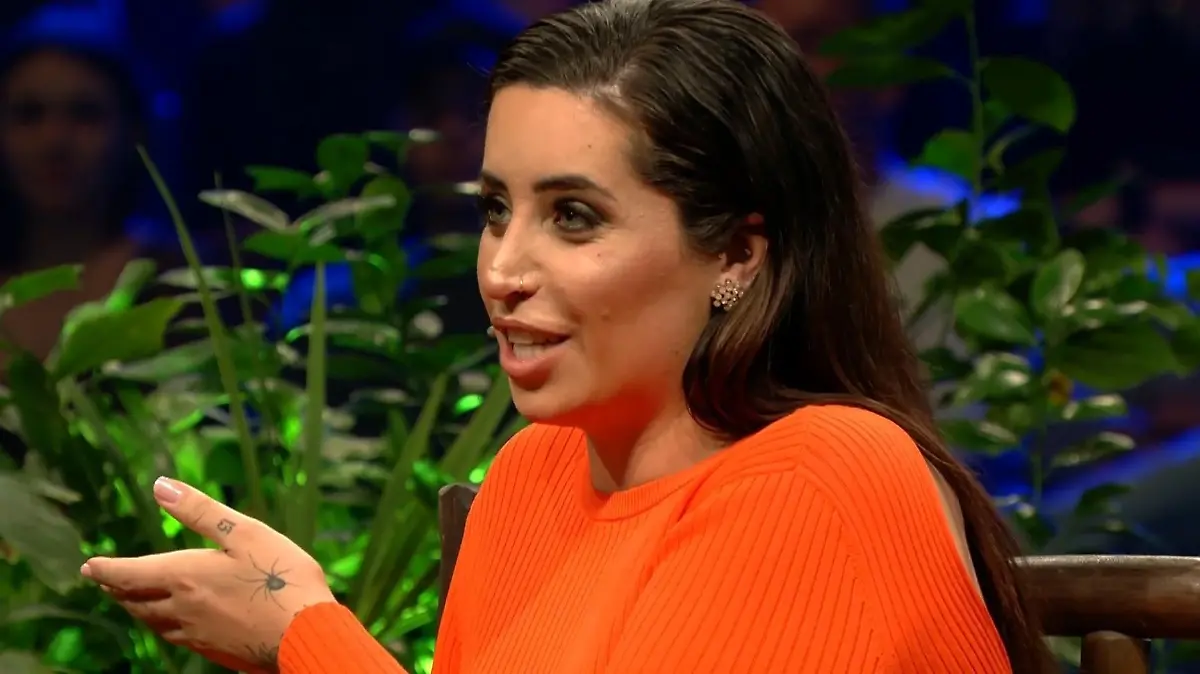 Jolina Mennen verdient als Influencerin ihr Geld mit Social Media – und damit auch mit ihrem Handy.