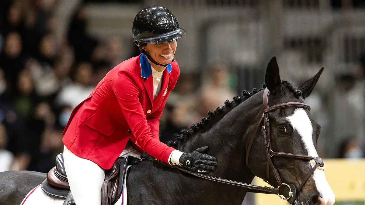 Jill Humphrey trauert um ihr Pferd Chromatic BF.